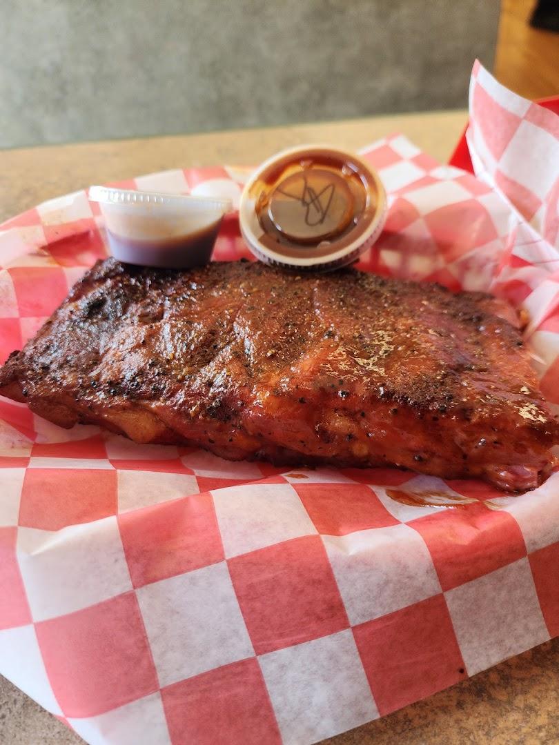 Carrol Lou's Smokehouse